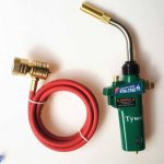 Manual gas torch for soldering copper pipes at home
