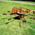 Homemade rotary rake for a tractor: instructions, features
